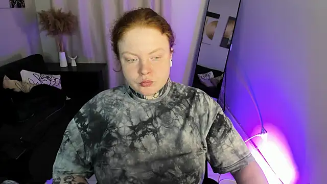 Cassie xKiss online show from April 14, 2026, 5:34 am