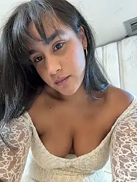 Snapshot of bonniekim_ chatting on November 12, 2025, 8:56 pm bonniekim online show from November 12, 2025, 8:56 pm