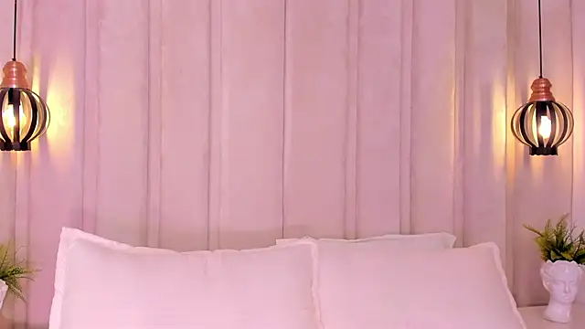 Snapshot of bonniekim_ chatting on March 13, 2025, 11:51 am bonniekim online show from March 13, 2025, 11:51 am