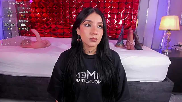 Leiaa  online show from February 9, 2026, 5:05 am