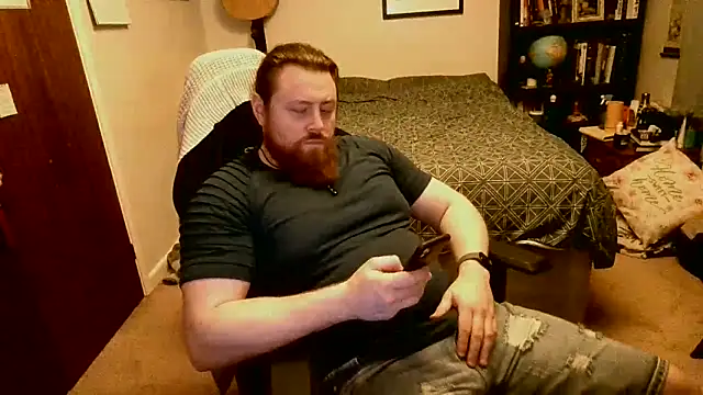 Hairy Guy30 online show from May 13, 2026, 10:50 pm