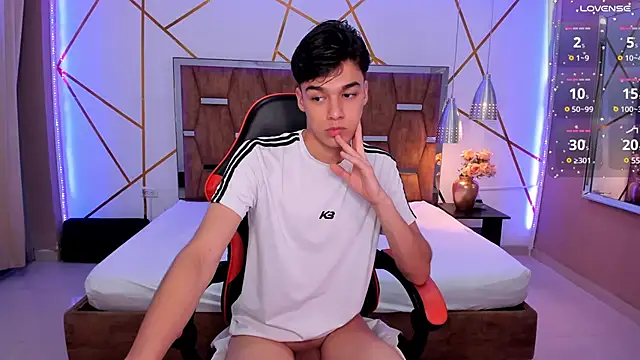 Gerony  online show from February 24, 2025, 4:49 am