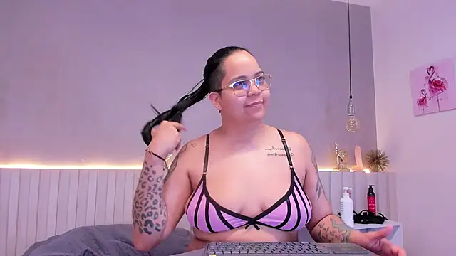 Snapshot of naughtylesbians__ chatting on February 1, 2026, 2:54 am naughtylesbians online show from February 1, 2026, 2:54 am