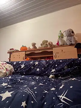 Snapshot of emea4 chatting on March 30, 2026, 7:04 pm emea4 online show from March 30, 2026, 7:04 pm