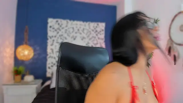 BellaHarllow online show from February 12, 2026, 7:46 pm