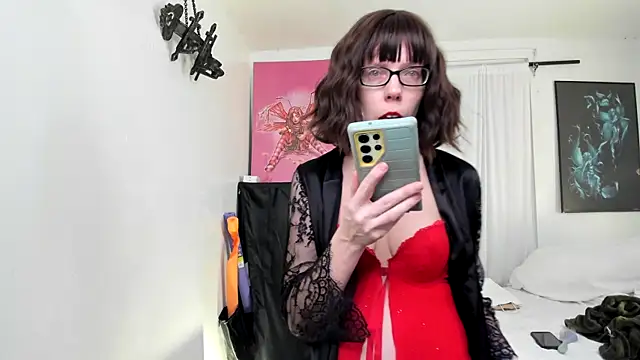 Snapshot of SaraDesirexo chatting on January 30, 2025, 1:44 am SaraDesirexo online show from January 30, 2025, 1:44 am