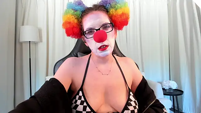 SaraDesirexo online show from May 21, 2026, 1:19 pm