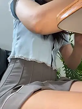 Lami Mi online show from December 23, 2025, 7:29 am