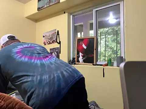 Mic Oxinner online show from April 12, 2026, 1:42 am