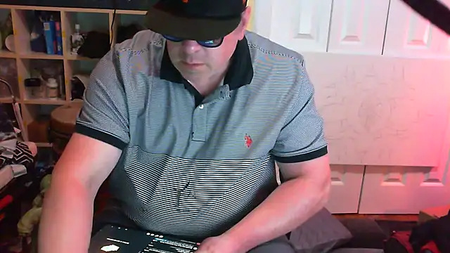 Mic Oxinner online show from September 22, 2025, 11:33 pm