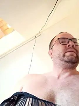 Mickael19 online show from January 8, 2026, 1:28 pm