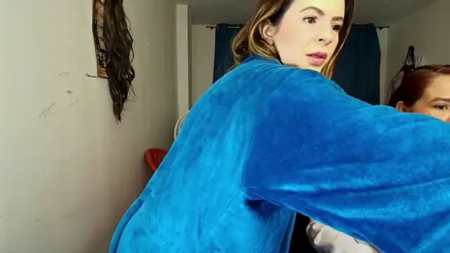 dannamomcerrat online show from February 18, 2025, 12:59 am