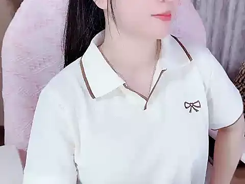 Snapshot of _Lygn__ chatting on September 14, 2025, 12:05 pm Lygn online show from September 14, 2025, 12:05 pm