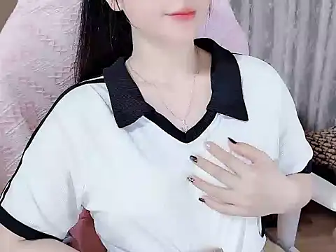 Snapshot of _Lygn__ chatting on September 29, 2025, 12:55 pm Lygn online show from September 29, 2025, 12:55 pm