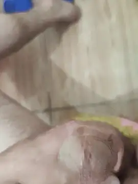 ssikerek23 online show from October 15, 2025, 4:26 pm