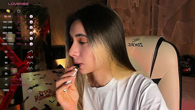 DarlaLike online show from November 2, 2025, 3:44 am