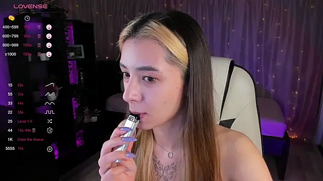 DarlaLike online show from March 1, 2025, 6:46 am