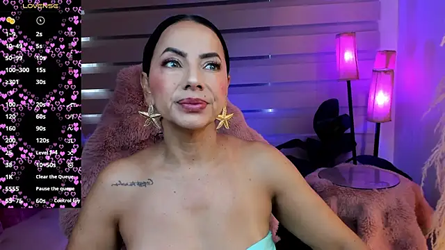 veronika naughty online show from July 4, 2026, 2:54 pm