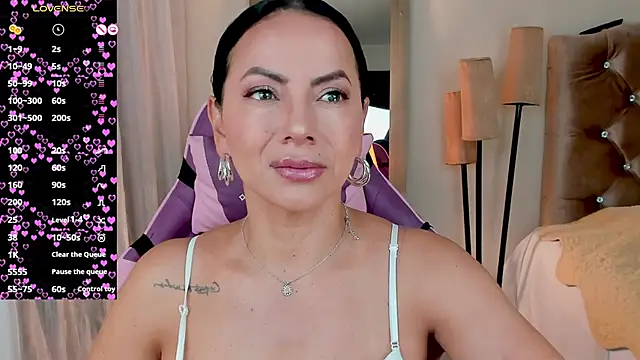 veronika naughty online show from September 30, 2025, 2:12 pm