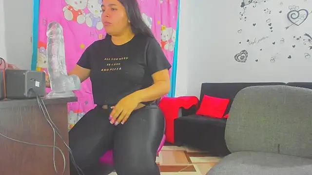 yournaughtyandsexyprinces online show from November 9, 2025, 2:15 am