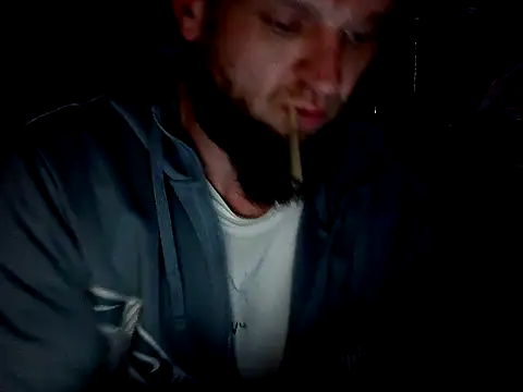 donhulio482 online show from March 11, 2025, 5:35 am