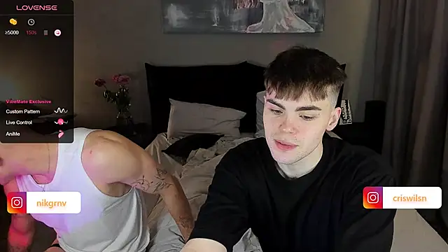 simonwnl online show from December 22, 2024, 7:21 pm