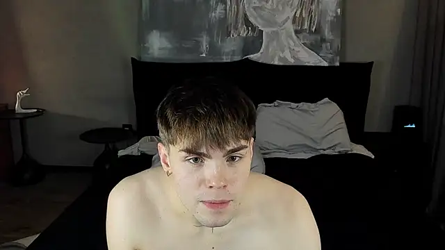 simonwnl online show from December 6, 2024, 6:00 pm