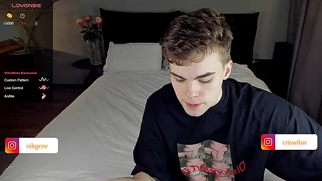 simonwnl online show from January 11, 2025, 7:05 pm