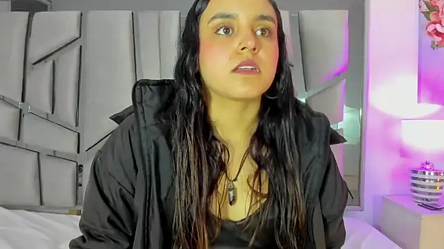 Snapshot of _Ambar-devon_ chatting on February 22, 2025, 7:25 pm Ambar-devon online show from February 22, 2025, 7:25 pm