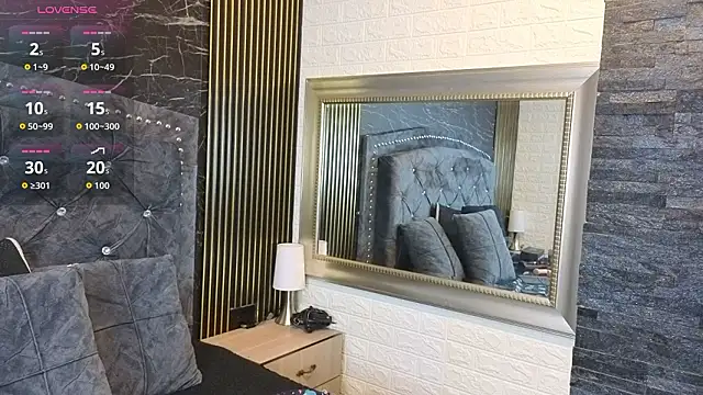 charlotte  G online show from February 1, 2026, 11:19 am