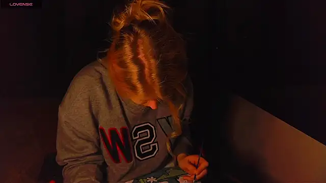 VoluptuousDreams online show from February 16, 2025, 3:59 pm