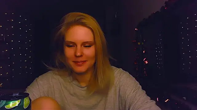 VoluptuousDreams online show from December 6, 2024, 5:38 pm