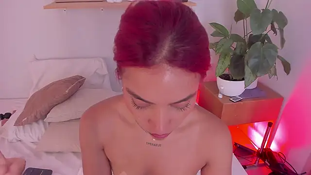 Scarlett Morgan  online show from March 18, 2025, 2:29 am