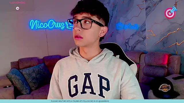 Niico Cruz online show from February 25, 2026, 10:42 pm