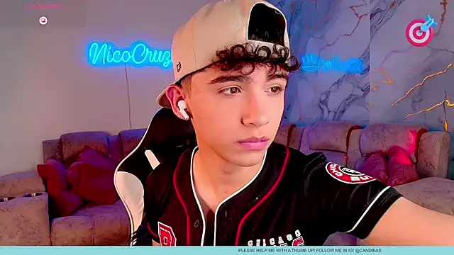 Niico Cruz online show from February 21, 2026, 10:12 pm