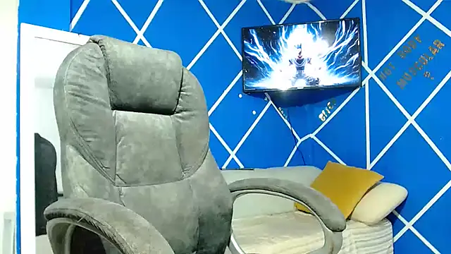 alexander megan online show from October 12, 2025, 11:28 pm