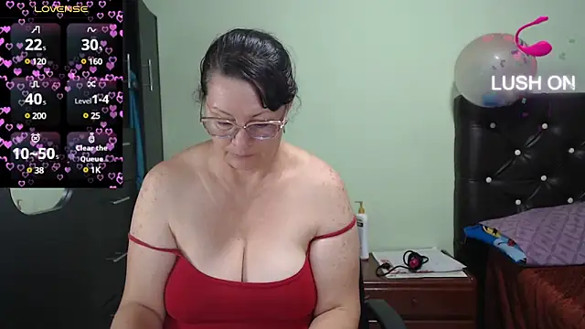Snapshot of hairyglad69 chatting on March 15, 2025, 7:59 pm hairyglad69 online show from March 15, 2025, 7:59 pm