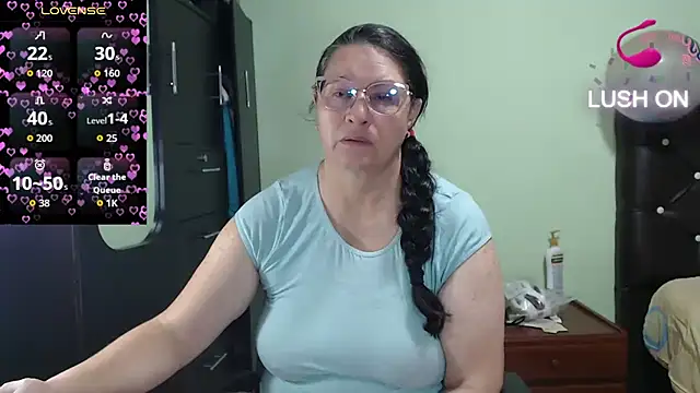 Snapshot of hairyglad69 chatting on October 7, 2025, 2:40 pm hairyglad69 online show from October 7, 2025, 2:40 pm