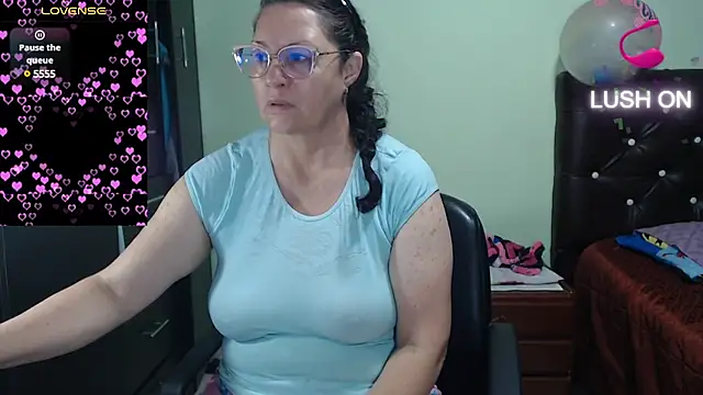 Snapshot of hairyglad69 chatting on March 18, 2025, 8:05 pm hairyglad69 online show from March 18, 2025, 8:05 pm