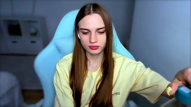 StellaLawless online show from September 10, 2025, 8:30 pm