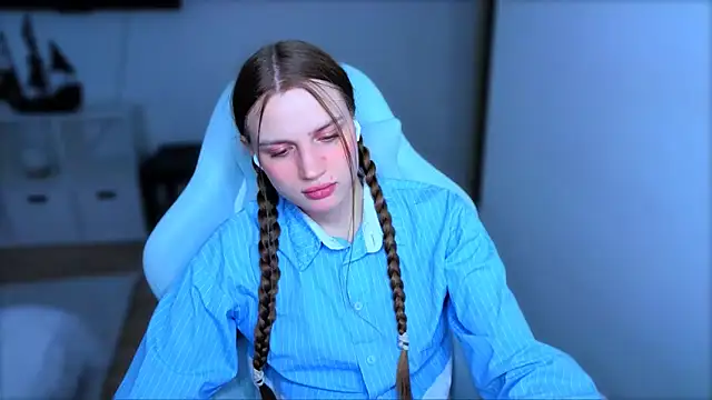 StellaLawless online show from March 24, 2026, 12:16 pm