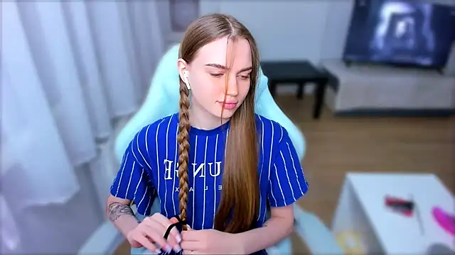 StellaLawless online show from March 8, 2025, 9:40 pm