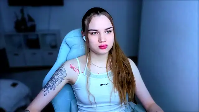 StellaLawless online show from November 26, 2025, 11:05 pm