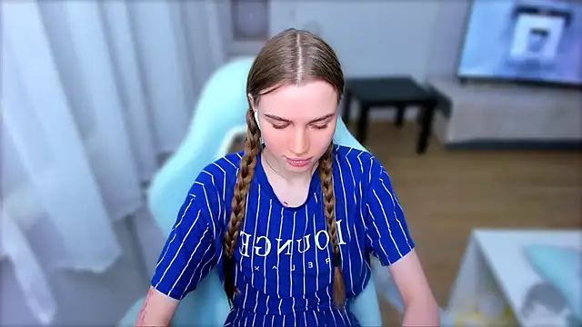 StellaLawless online show from March 9, 2025, 12:42 am