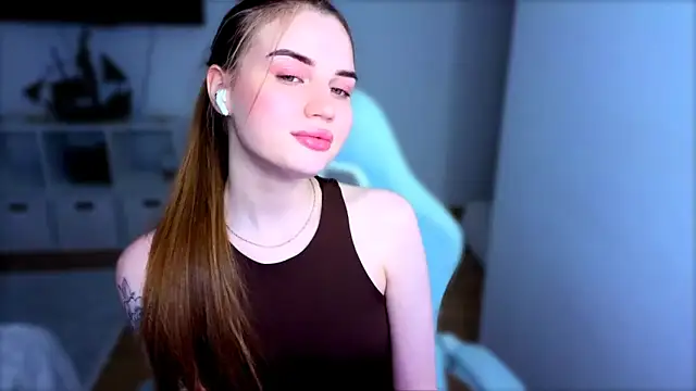 StellaLawless online show from December 20, 2025, 7:50 pm