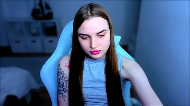 StellaLawless online show from November 6, 2025, 4:27 am