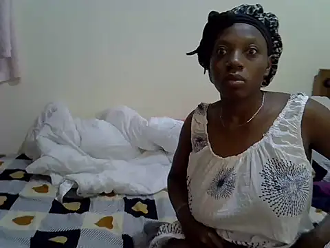 Sweet Bear online show from November 10, 2025, 1:21 am