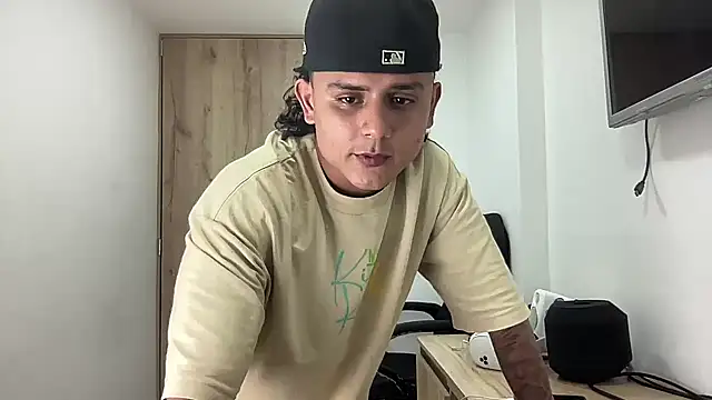 bob petterson online show from September 28, 2025, 4:19 am