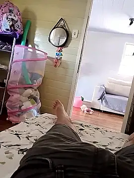 danielsafado222 online show from January 17, 2026, 4:32 pm