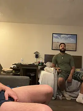 Snapshot of TheOnlyTwinTowers chatting on February 4, 2026, 6:52 am TheOnlyTwinTowers online show from February 4, 2026, 6:52 am